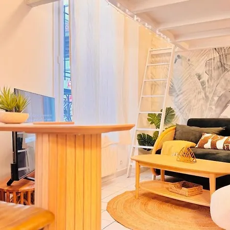 In Perfect For A Couple Or For Work Apartmán Paříž