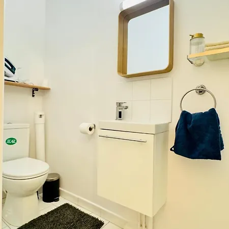 In Perfect For A Couple Or For Work Apartmán Paříž